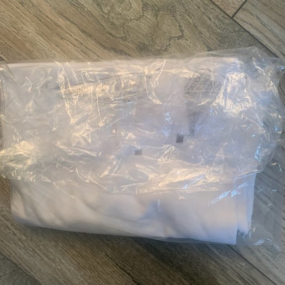 NWT ISAAC MIZRAHI PIMA COTTON V-NECK TULIP HEM TOP BRIGHT WHITE XS - Picture 6 of 6